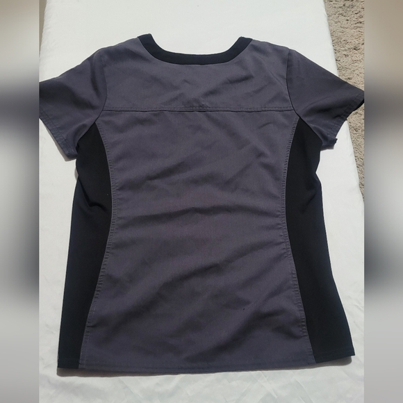 Scrub Star Womens Black And Dark Gray Scrub Top. Size Small - Picture 2 of 7